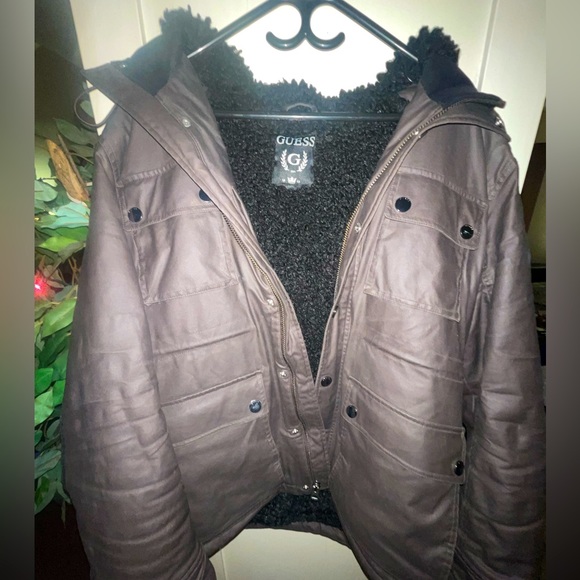 Beautiful thick warm mens Guess jacket size large - Picture 2 of 4